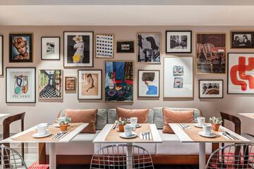 Breakfast area