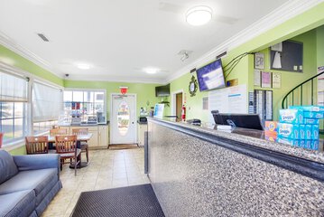 Check-in/check-out kiosk