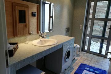 Photo 45
