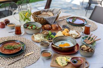 Breakfast meal