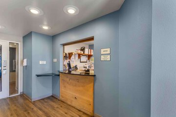 Hotel Interior 8 of 32