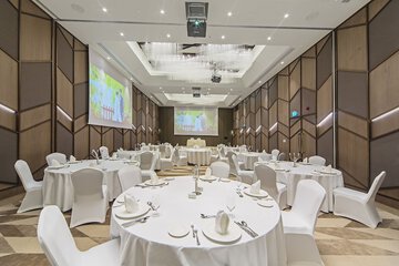 Indoor wedding