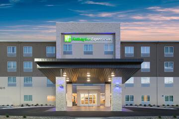 Holiday Inn Express & Suites Rapid City - Rushmore South by IHG