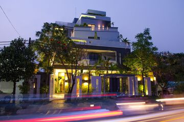 Front of property - evening/night