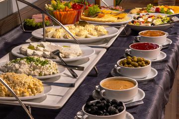 Breakfast buffet