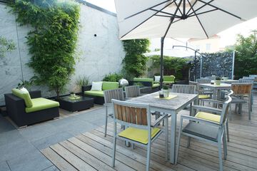 Sundeck