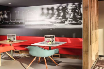 Snack bar