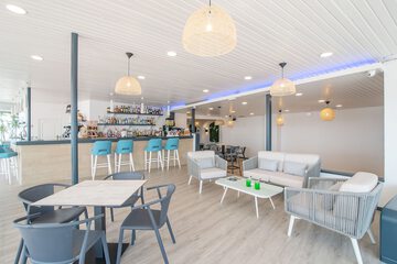 Snack bar