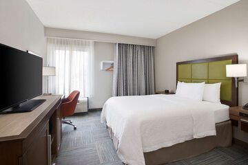 Room 10 of 34