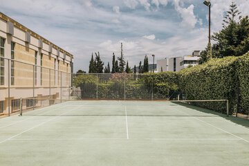 Tennis court