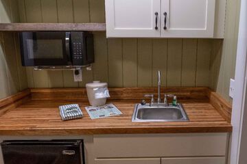 Private kitchenette
