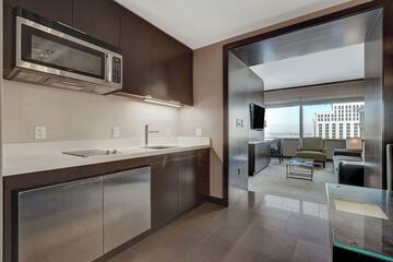 Private kitchenette