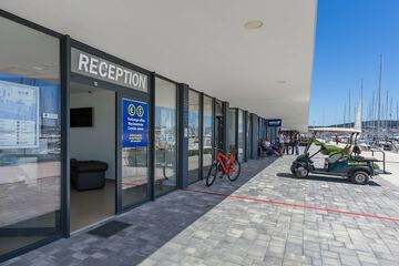 Check-in/check-out kiosk