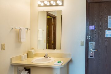 Premium Room with Two Queen Bed - No Smoking