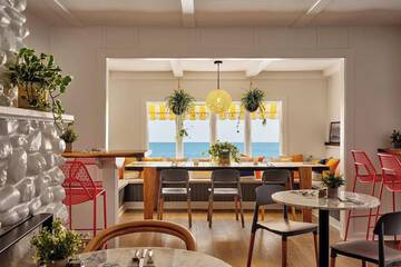 Breakfast area