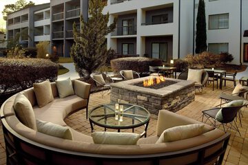 Courtyard by Marriott Greenville Haywood Mall