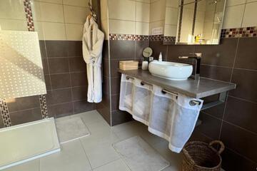 Photo 40