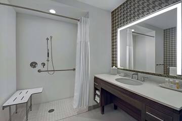 Room 20 of 77