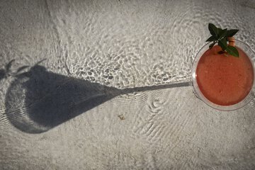 Poolside bar