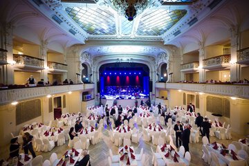 Reception hall