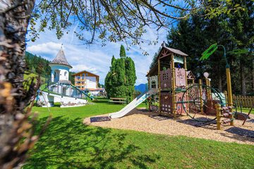 Children's play area - outdoor