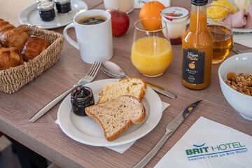 Breakfast meal