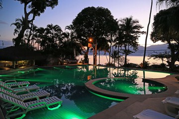 Infinity pool