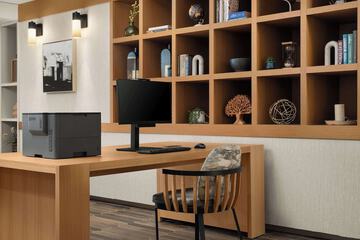 Business Center 26 of 26