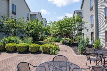 Hotel Exterior 53 of 53