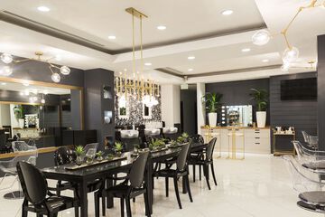 Hair salon