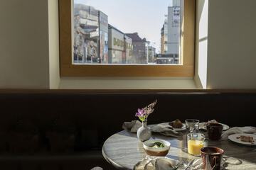 Breakfast buffet