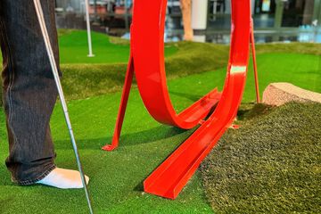 Mini-golf