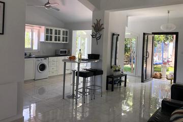 Photo 49