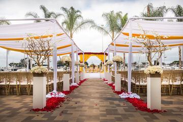 Ballroom/Hall 144 of 167