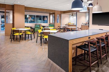 Breakfast/Coffee Service 18 of 22