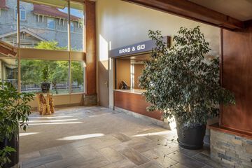 Snack bar