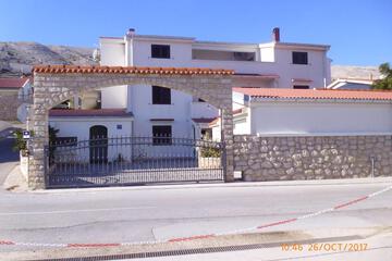 Photo 51