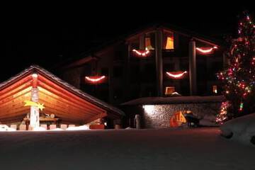 Front of property - evening/night