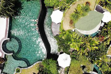 Infinity pool