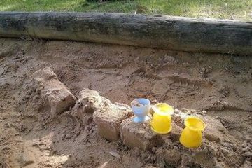 Childrens Play Area - Outdoor