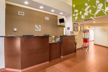 Hotel Interior 8 of 31