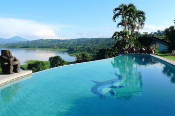 Infinity pool