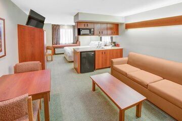 Room 9 of 17