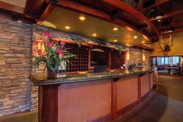 Check-in/check-out kiosk