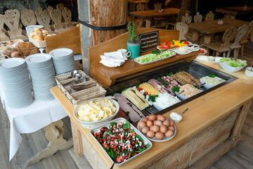 Breakfast buffet
