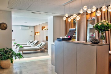 Spa reception