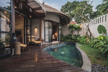 Private pool