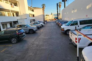 Photo 16