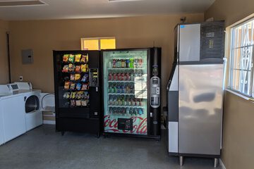 Snack bar