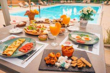 Breakfast meal